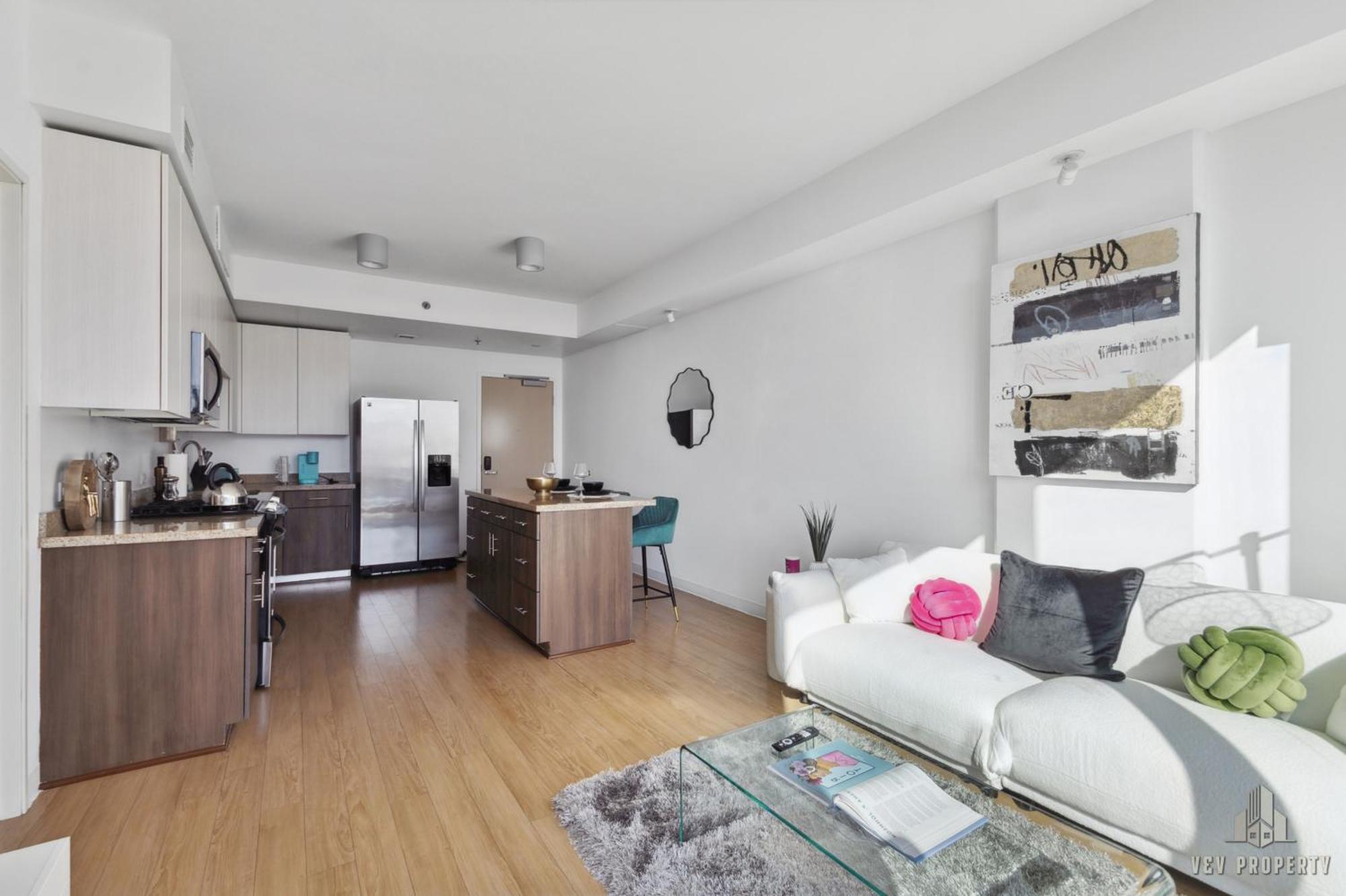 Appartamento Lux High Rise 1bdr With Free Parking & Pool, Gym *