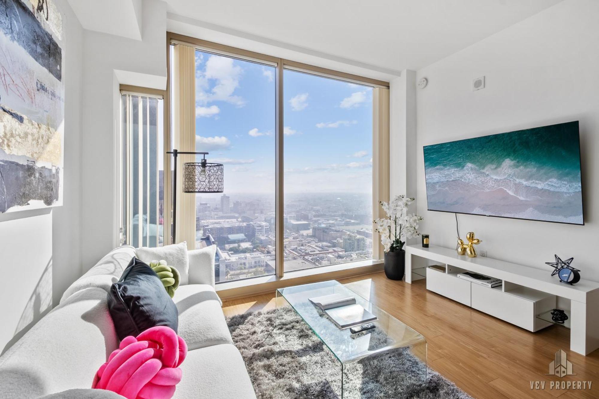 Lux High Rise 1bdr With Free Parking & Pool, Gym Los Angeles